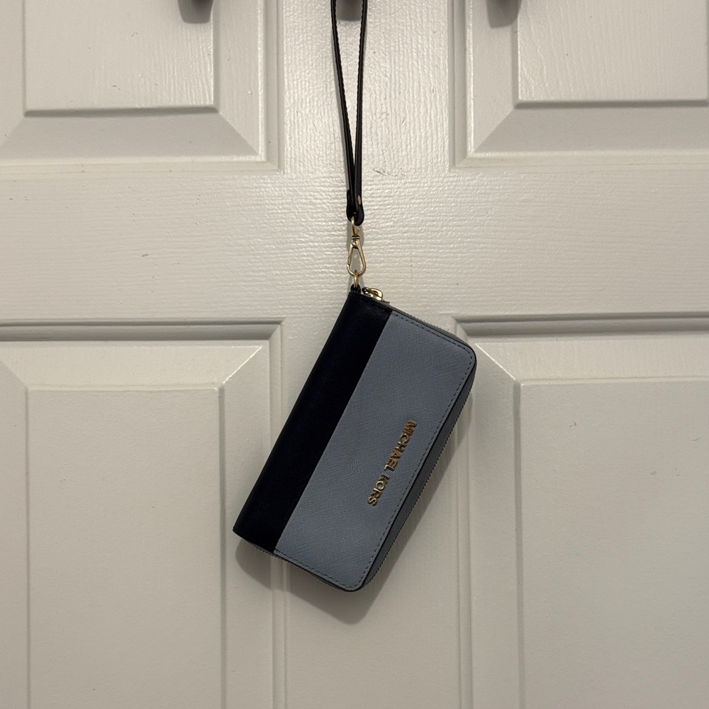 Michael Kors Wallet Blue and Gold Zipper Detail